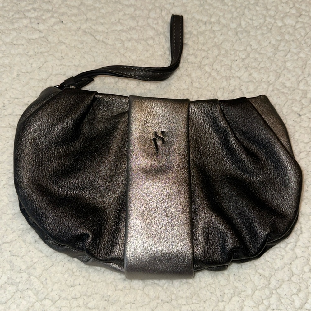 Simply Vera Vera Wang Leather Clutch